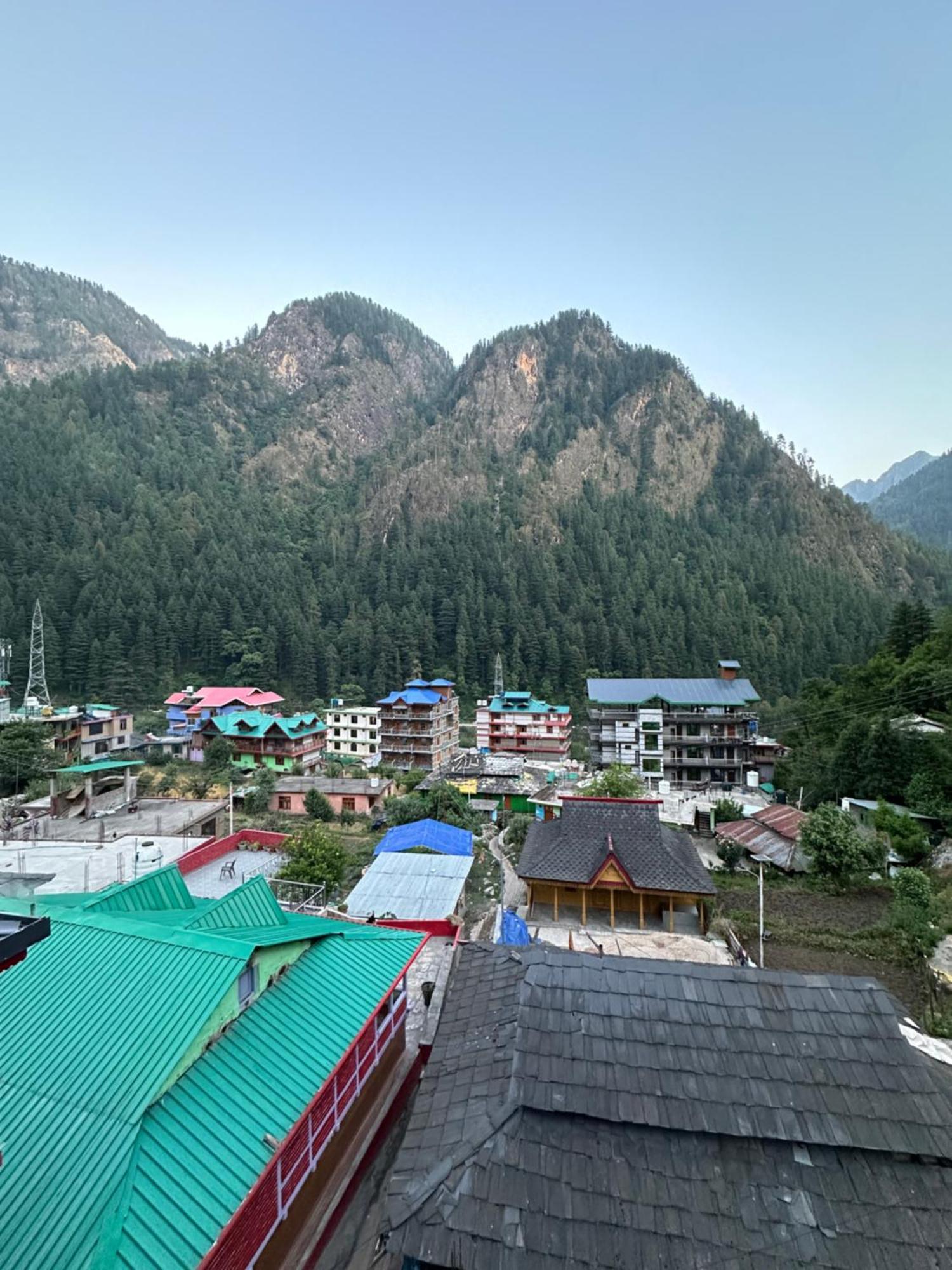 Pahadirovers Homestay & Cafe Касоль Экстерьер фото